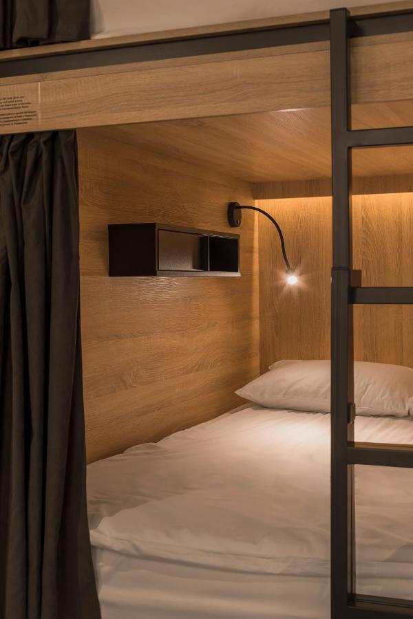 Globe Runner Hostel كييف المظهر الخارجي الصورة